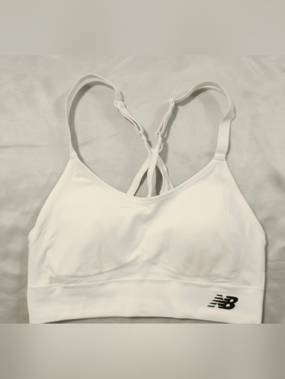 New Balance Women's White Seamless Sports Bra  Size M